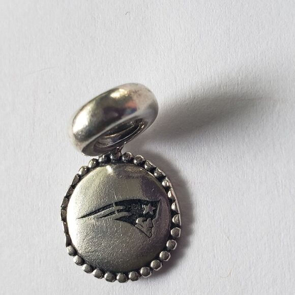 Pandora New England Patriots Logo Dangle Charm 925 Sterling Silver ALE NFL - Picture 5 of 8